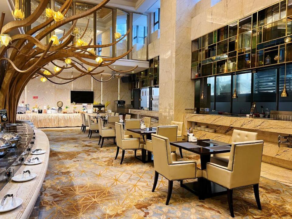 Menshine Gloria Plaza Hotel Shantou Extérieur photo