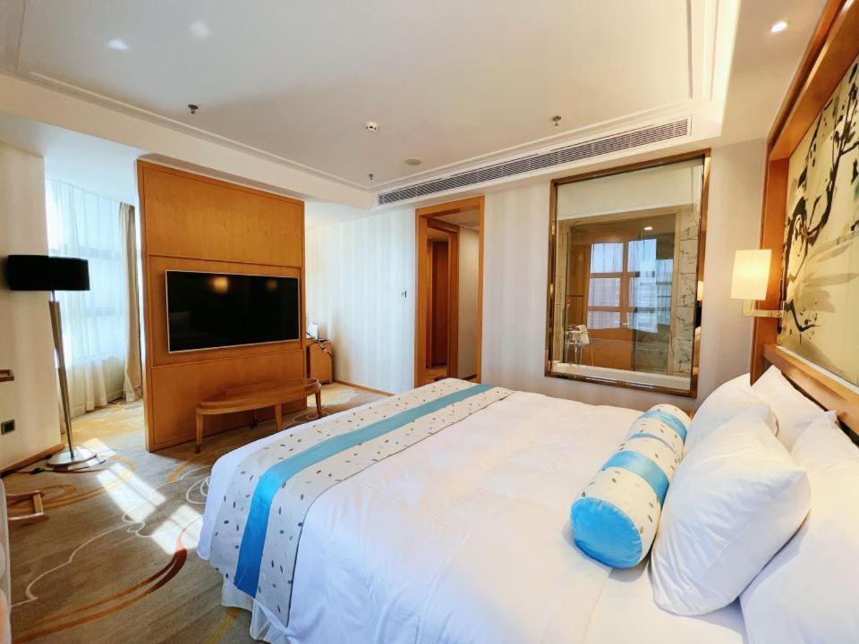 Menshine Gloria Plaza Hotel Shantou Extérieur photo